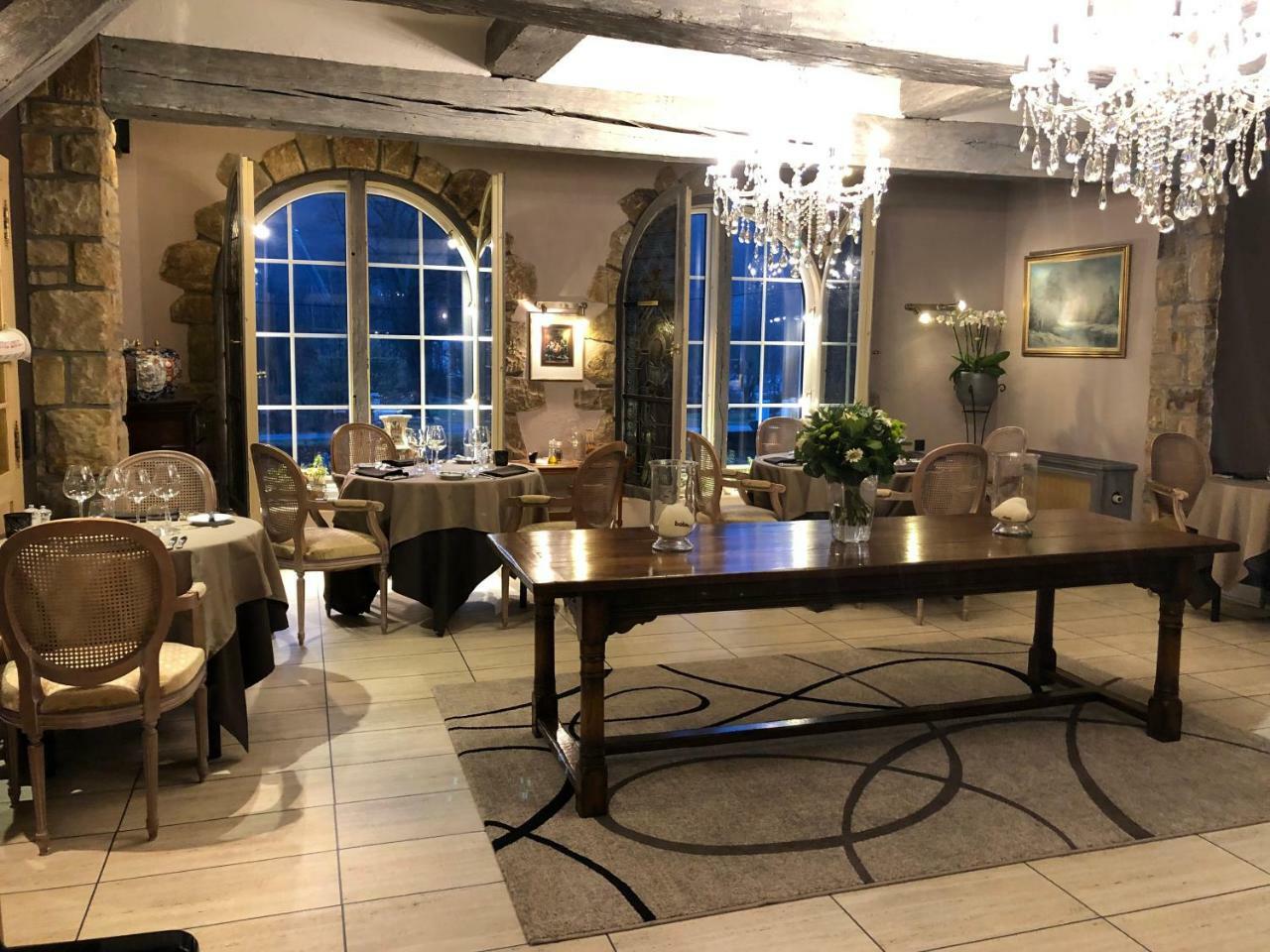 Hostellerie De La Chapelle 말메디 외부 사진